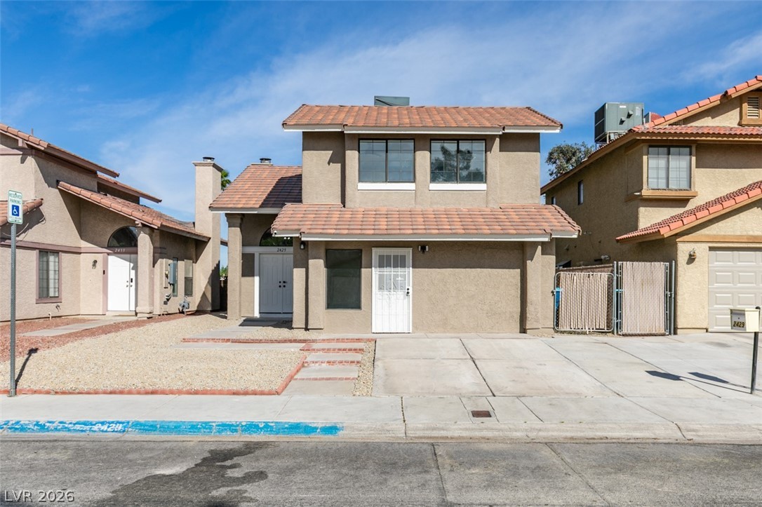 2429 Charteroak Street Las Vegas NV 89108