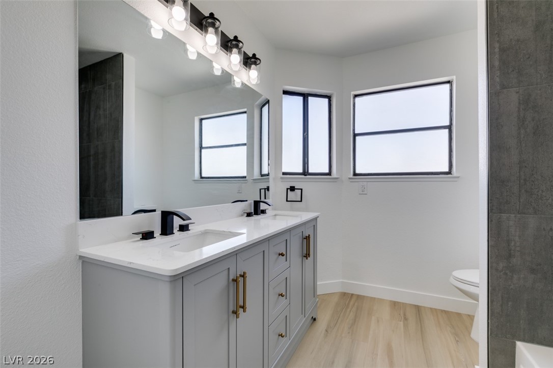 2429 Charteroak Street Las Vegas NV 89108