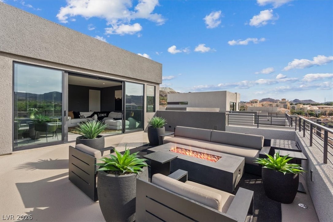 40 Heron Harbour Drive Henderson NV 89011