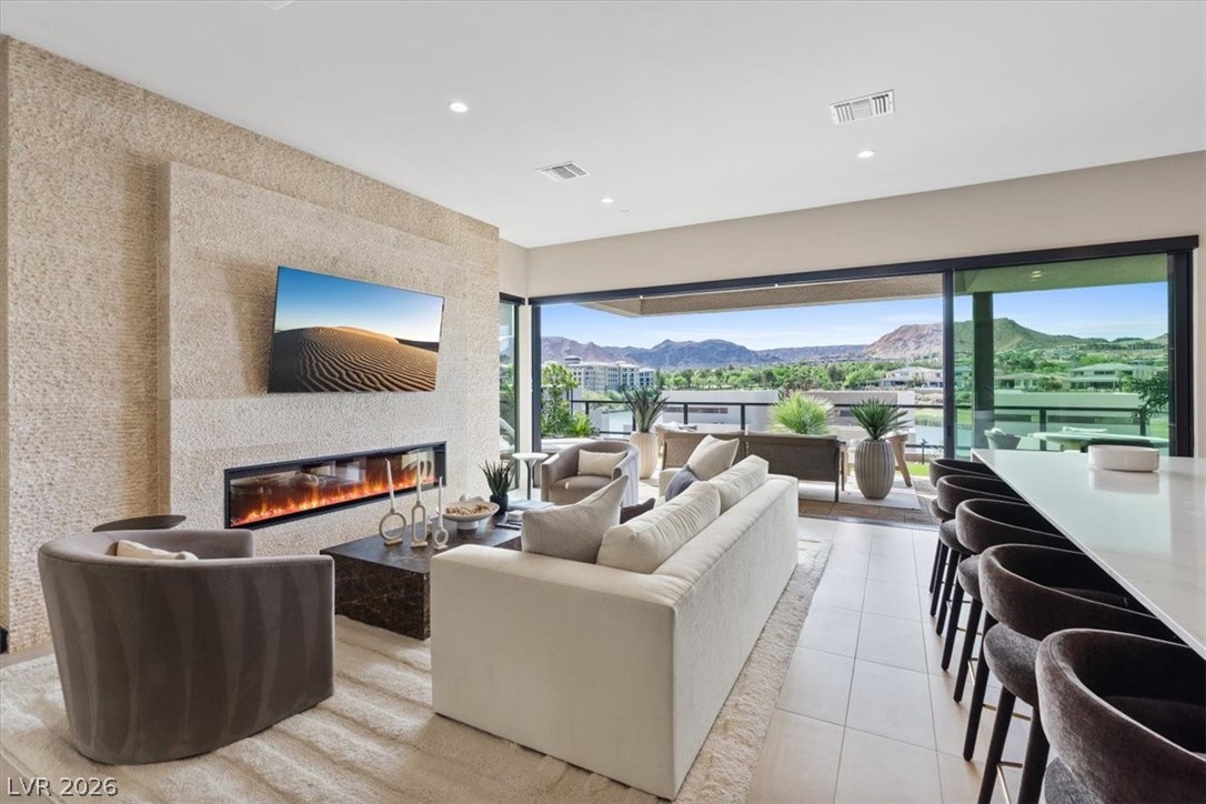 40 Heron Harbour Drive Henderson NV 89011