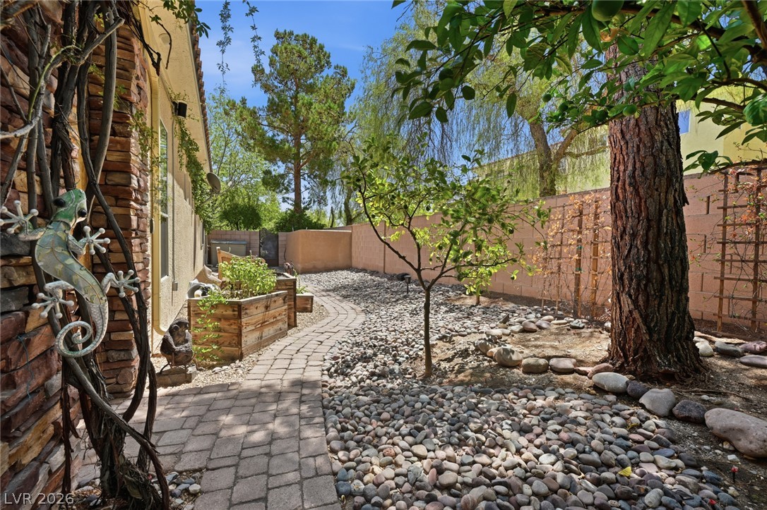 2753 Vikings Cove Lane Las Vegas NV 89117