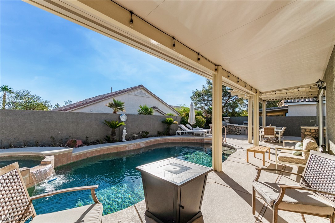 8702 Country Ridge Court Las Vegas NV 89123