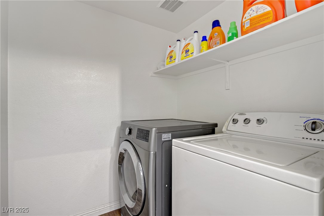 6584 Cotsfield Avenue Las Vegas NV 89139