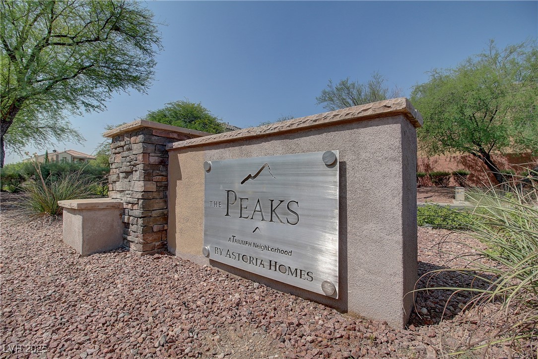 6584 Cotsfield Avenue Las Vegas NV 89139