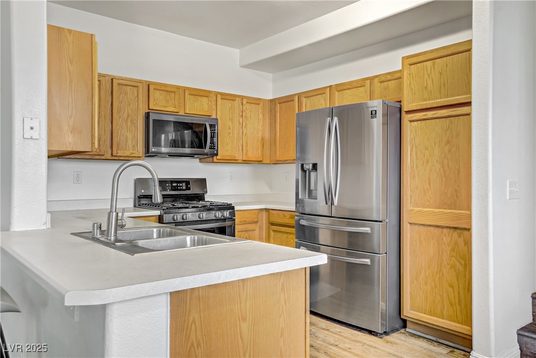 6584 Cotsfield Avenue Las Vegas NV 89139