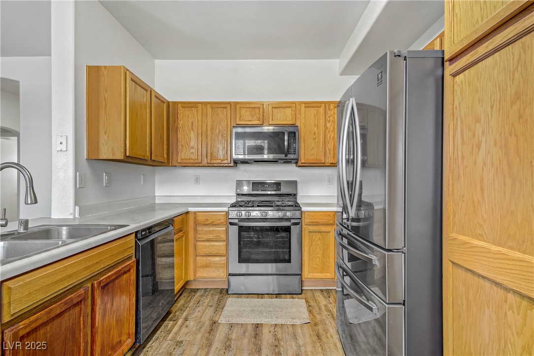 6584 Cotsfield Avenue Las Vegas NV 89139