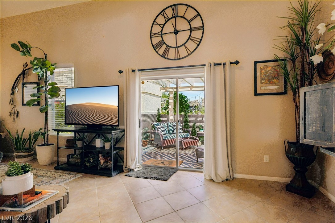 10528 India Hawthorn Avenue Las Vegas NV 89144