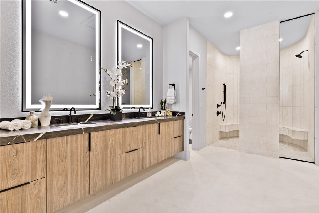 2221 Glenbrook Way Las Vegas NV 89117
