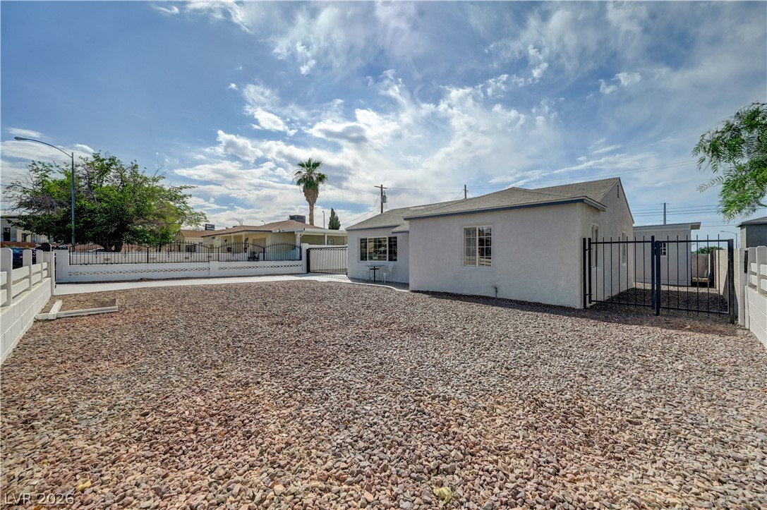 20 Laswell Street Henderson NV 89015
