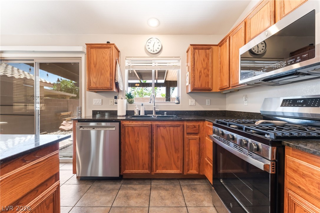 8225 Valley Stream Avenue Las Vegas NV 89131