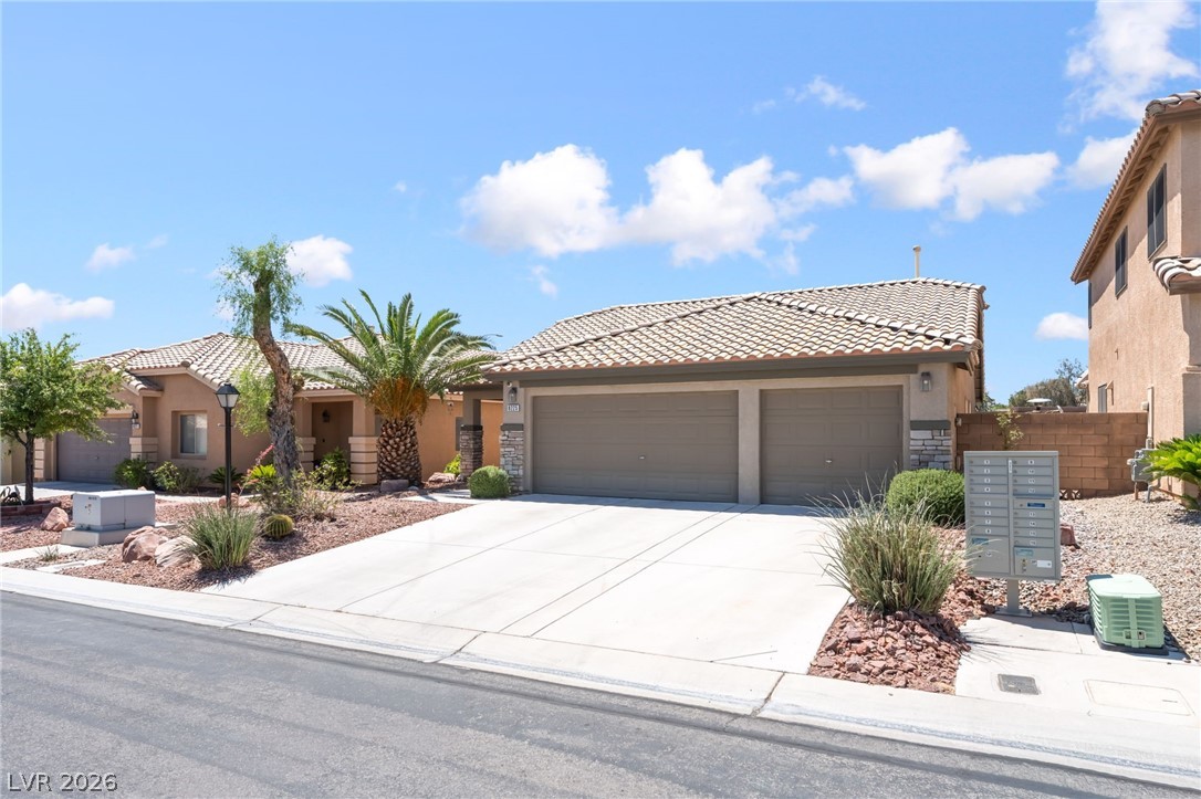 8225 Valley Stream Avenue Las Vegas NV 89131