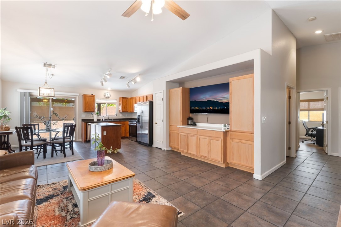8225 Valley Stream Avenue Las Vegas NV 89131