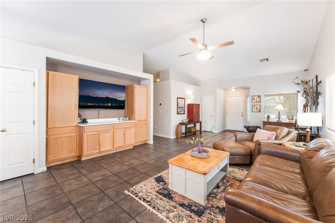 8225 Valley Stream Avenue Las Vegas NV 89131