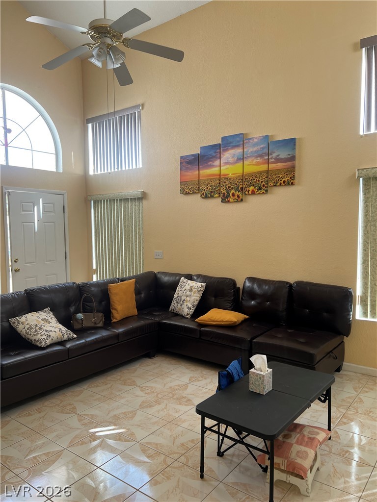 2567 Raywood Street Las Vegas NV 89142