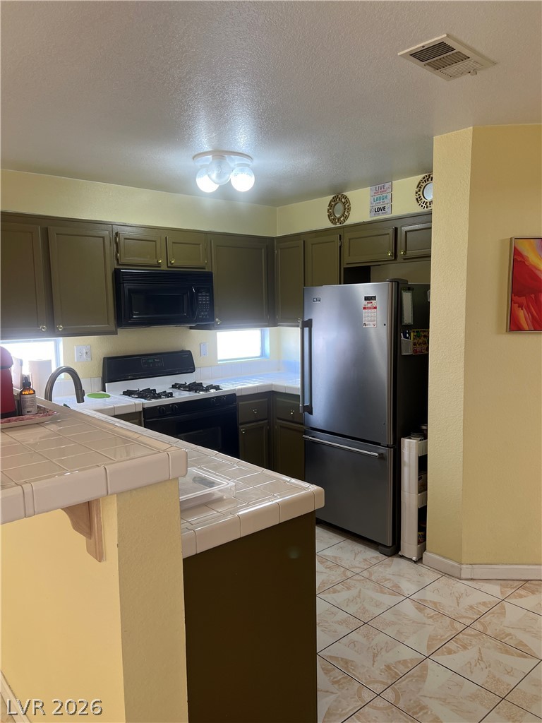 2567 Raywood Street Las Vegas NV 89142