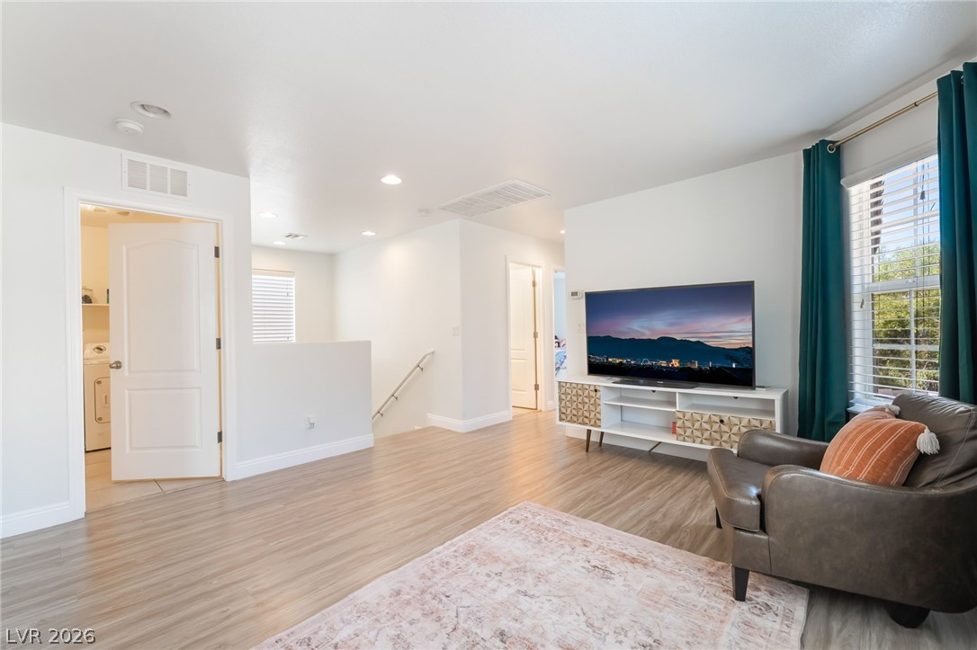7403 Benlomond Avenue Las Vegas NV 89179