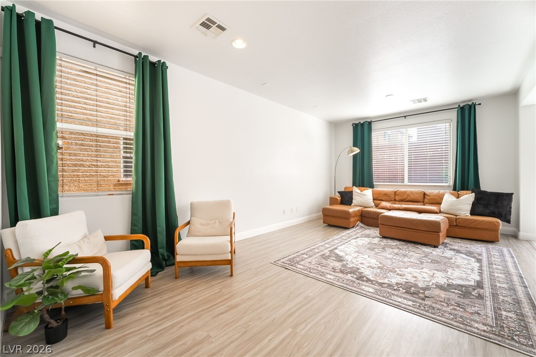7403 Benlomond Avenue Las Vegas NV 89179