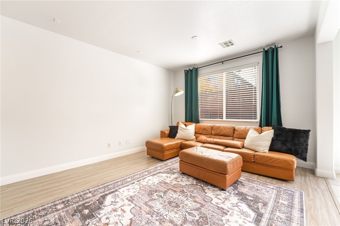 7403 Benlomond Avenue Las Vegas NV 89179
