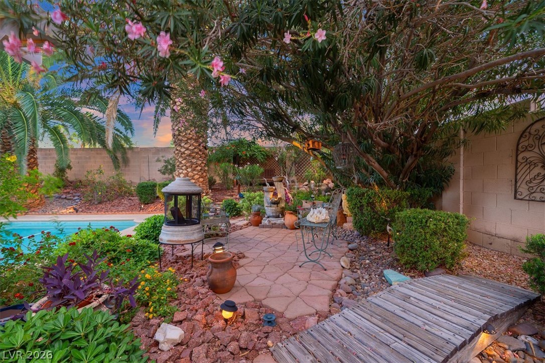 2163 Vista Famosa Court Las Vegas NV 89123