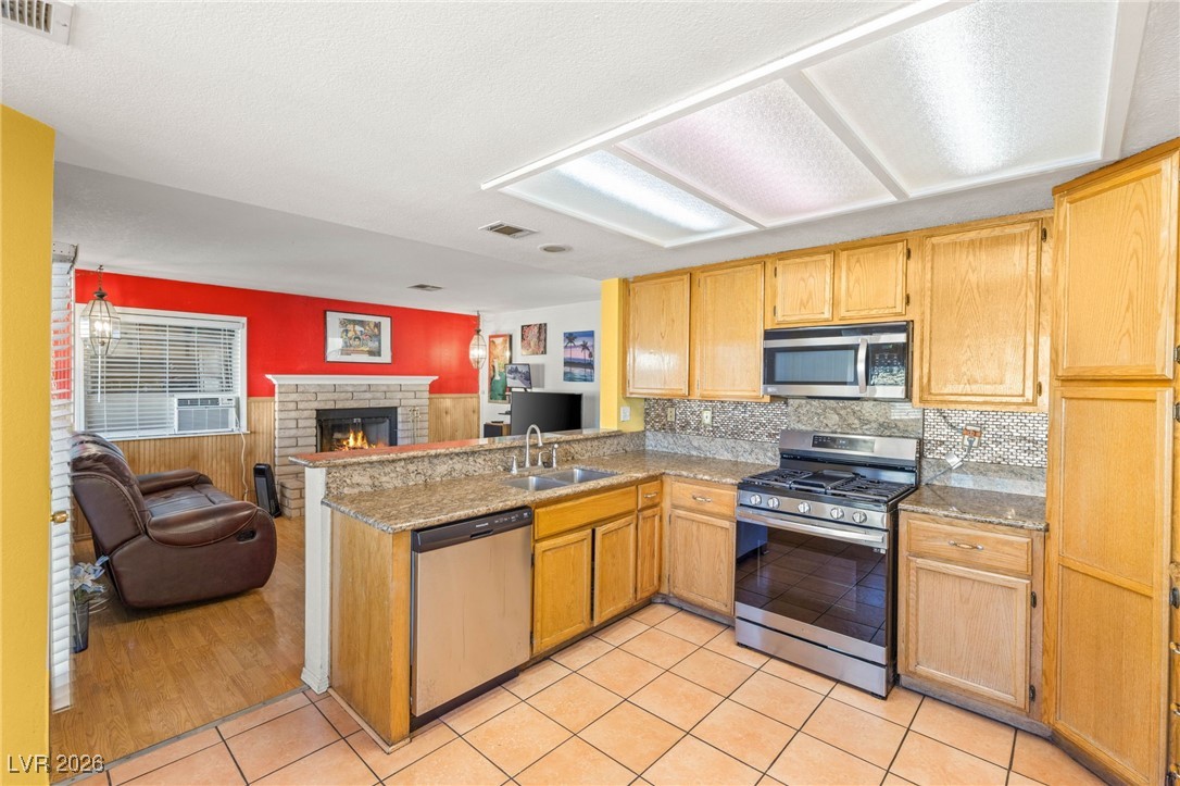 1542 Champagne Circle Las Vegas NV 89119