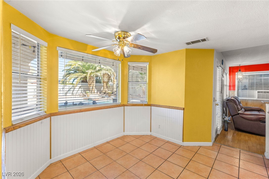 1542 Champagne Circle Las Vegas NV 89119