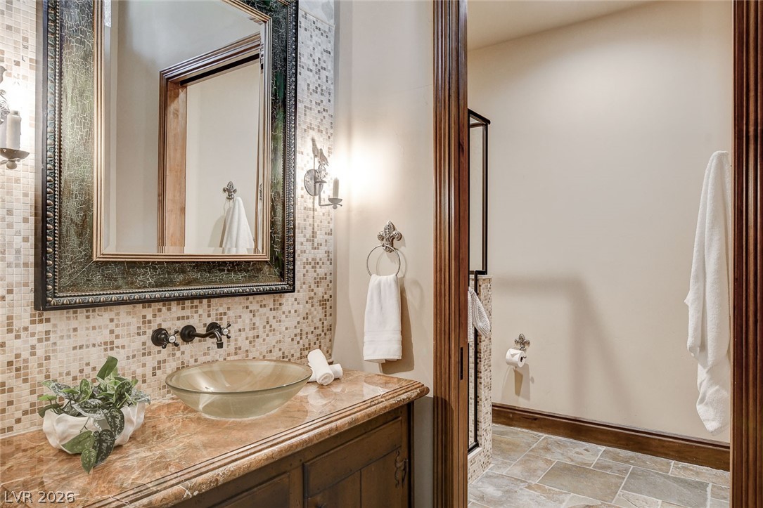 15 Rue Du Rivoli Place Henderson NV 89011