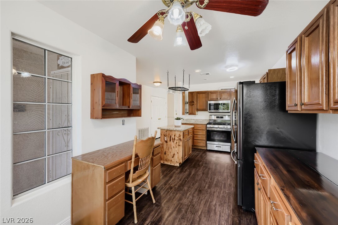7004 Magic Window Avenue Las Vegas NV 89130