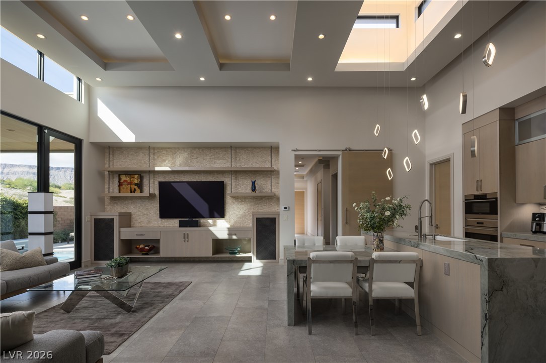 33 Sun Glow Lane Las Vegas NV 89135