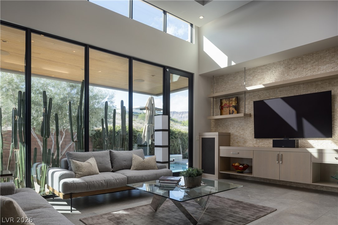 33 Sun Glow Lane Las Vegas NV 89135