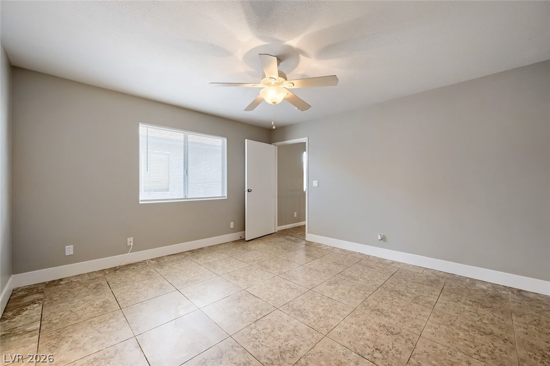 3891 Gulliver Street Las Vegas NV 89115