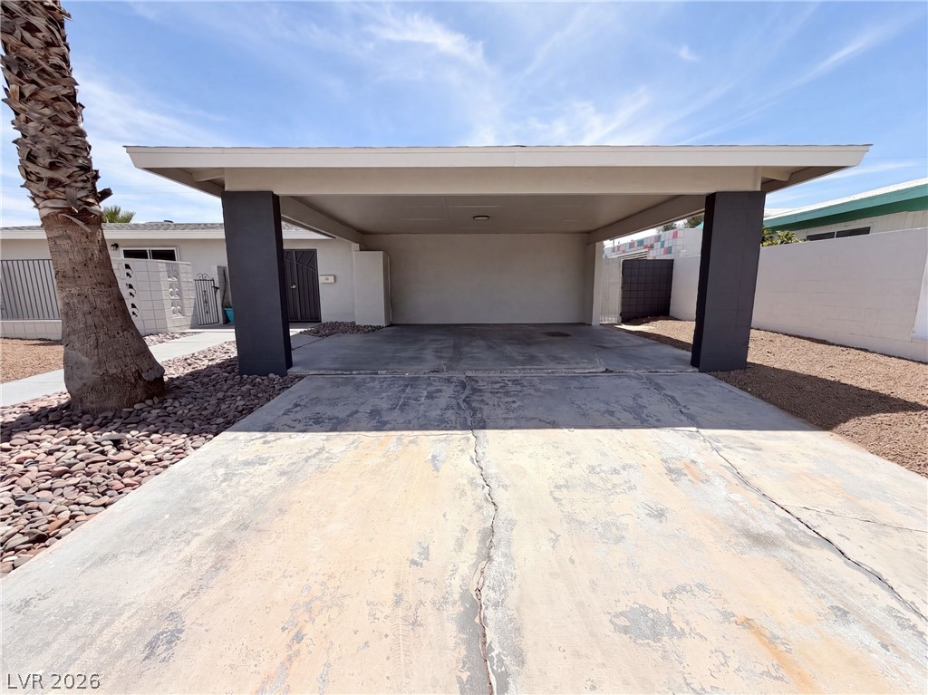 1483 Pawnee Drive Las Vegas NV 89169