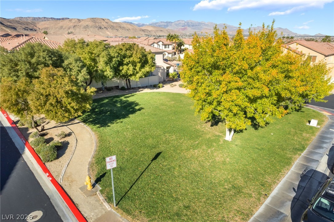 9285 Hainsworth Avenue Las Vegas NV 89148