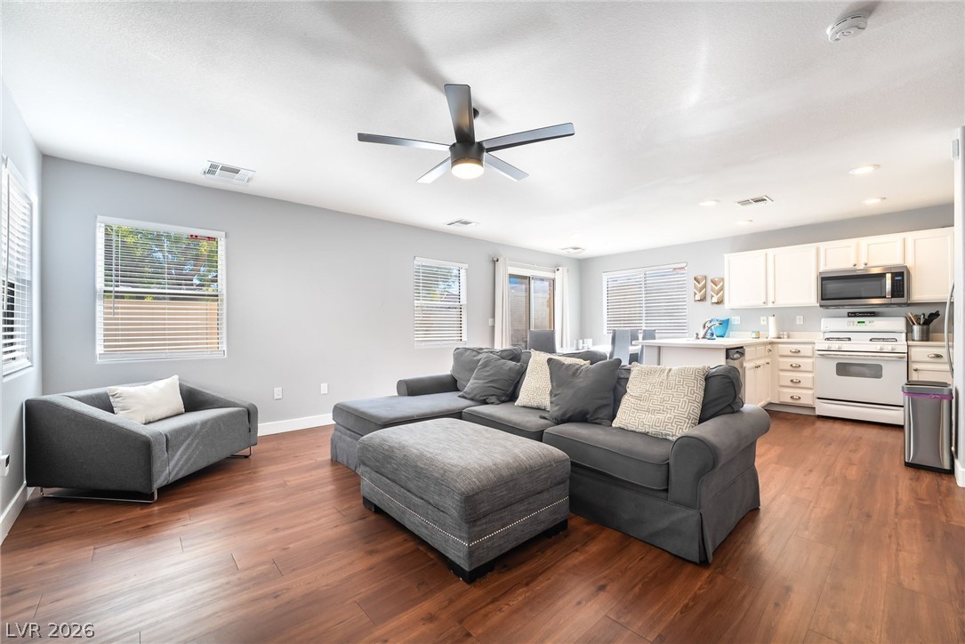 9285 Hainsworth Avenue Las Vegas NV 89148