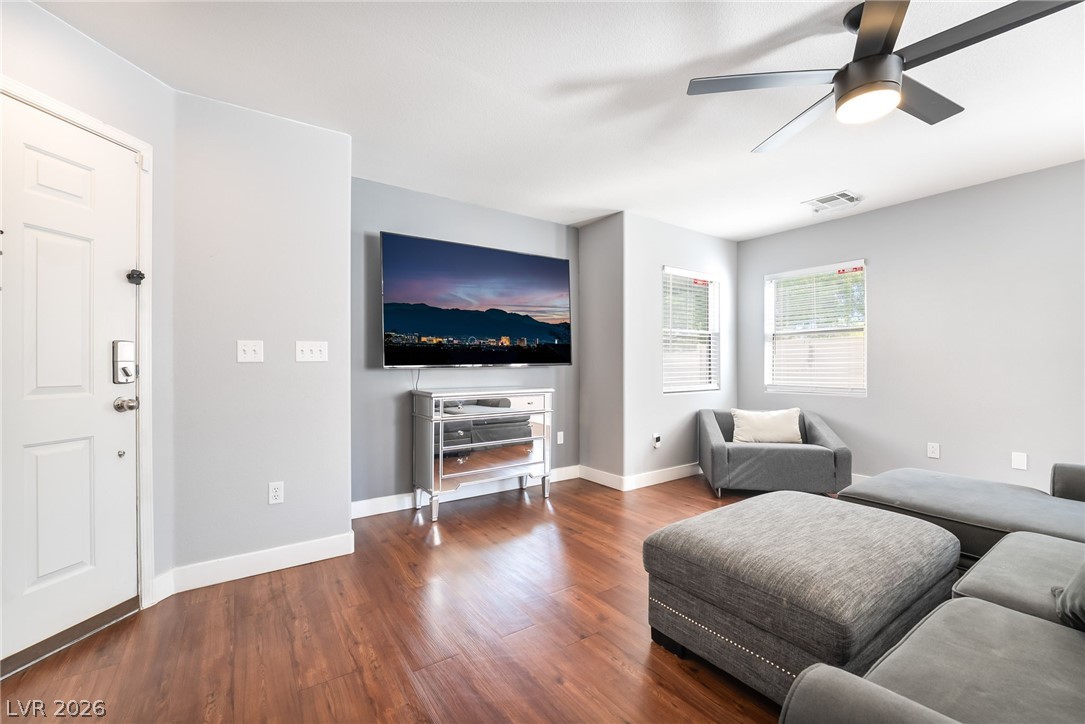 9285 Hainsworth Avenue Las Vegas NV 89148