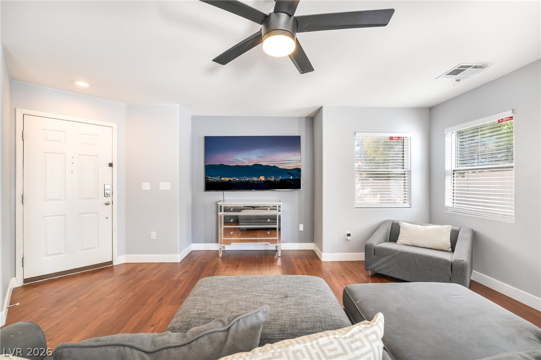 9285 Hainsworth Avenue Las Vegas NV 89148