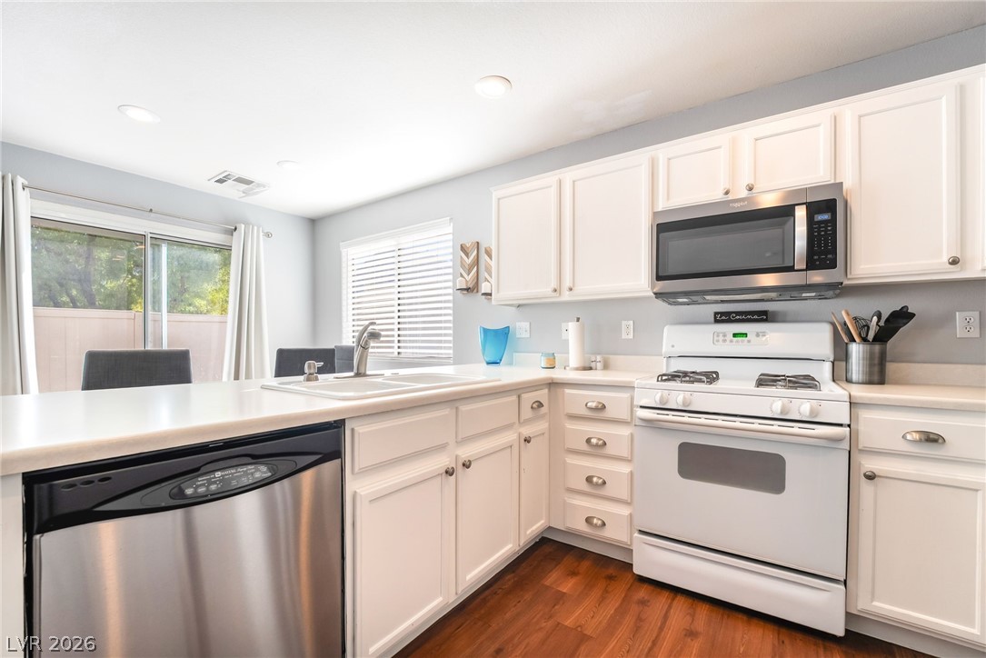 9285 Hainsworth Avenue Las Vegas NV 89148
