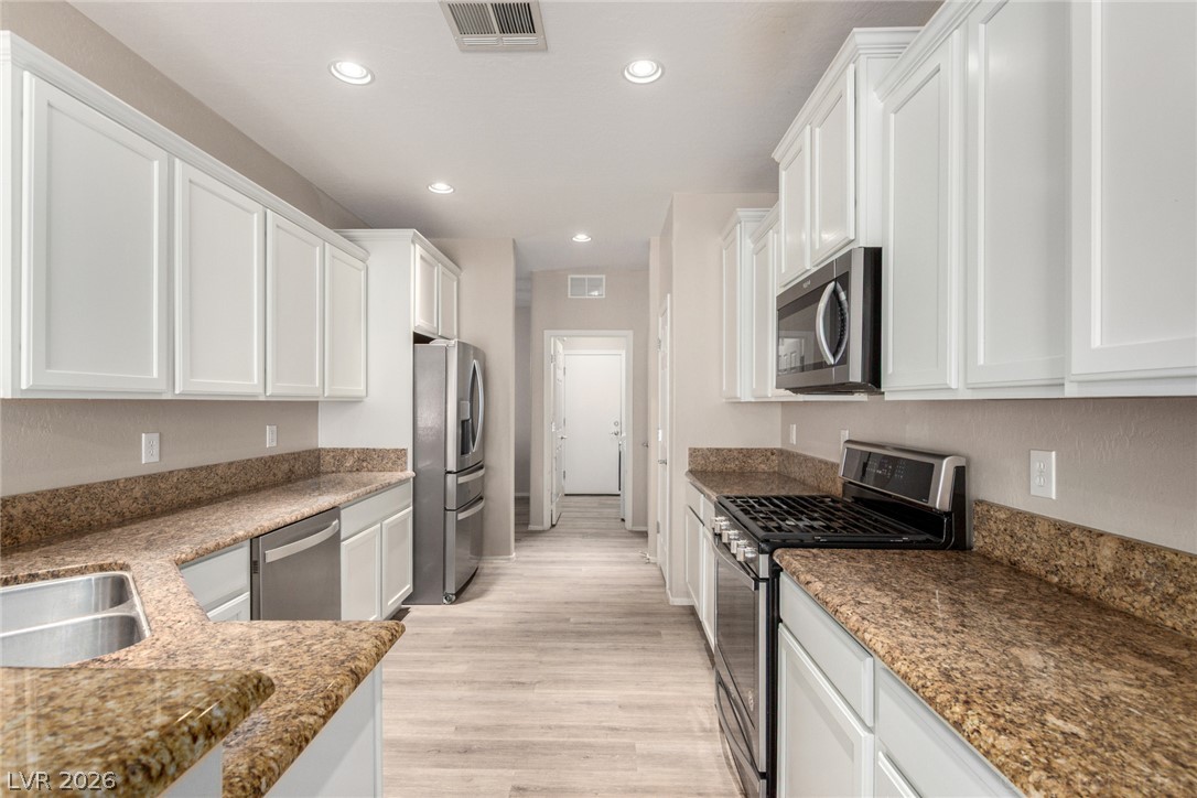 6092 Fox Creek Avenue Las Vegas NV 89122