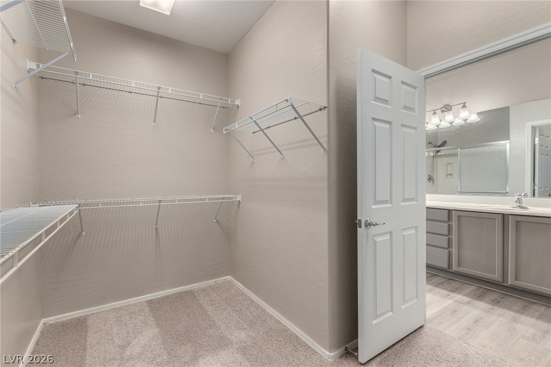 6092 Fox Creek Avenue Las Vegas NV 89122