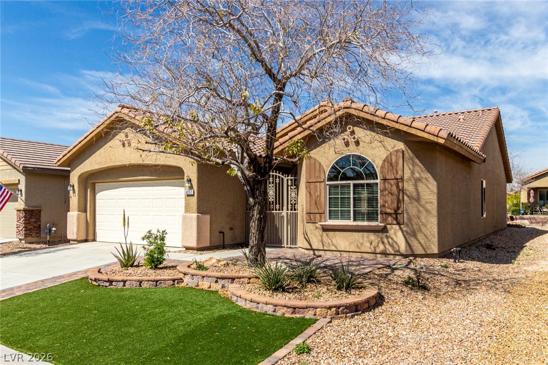 6092 Fox Creek Avenue Las Vegas NV 89122