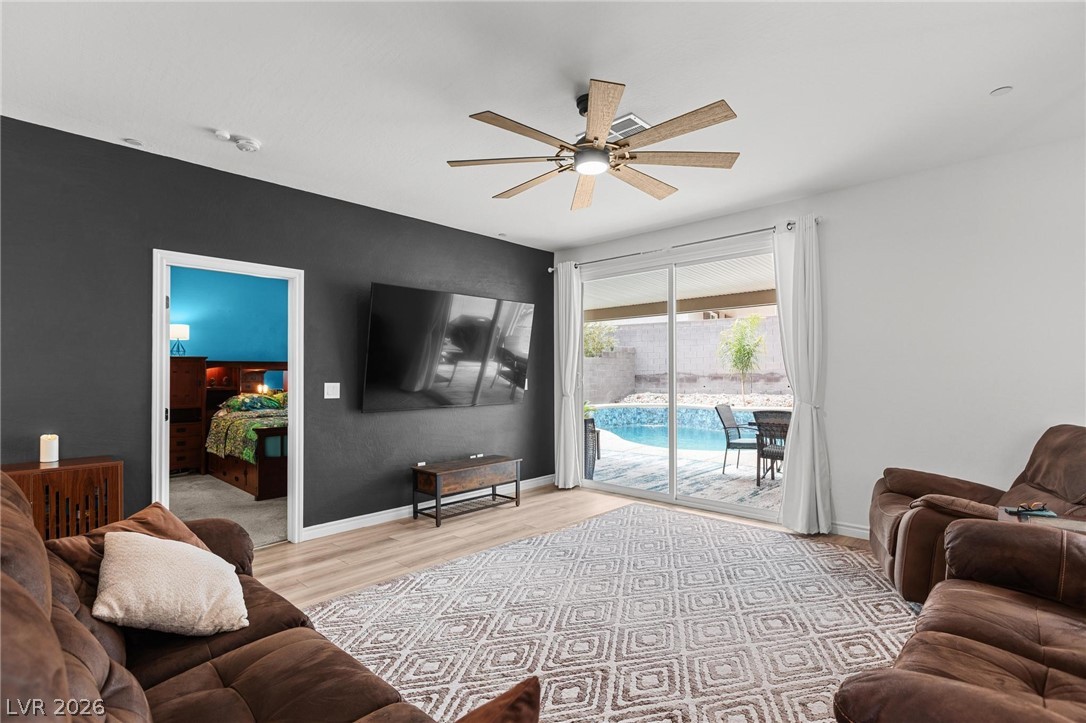 9715 Pacific Pine Street Las Vegas NV 89143