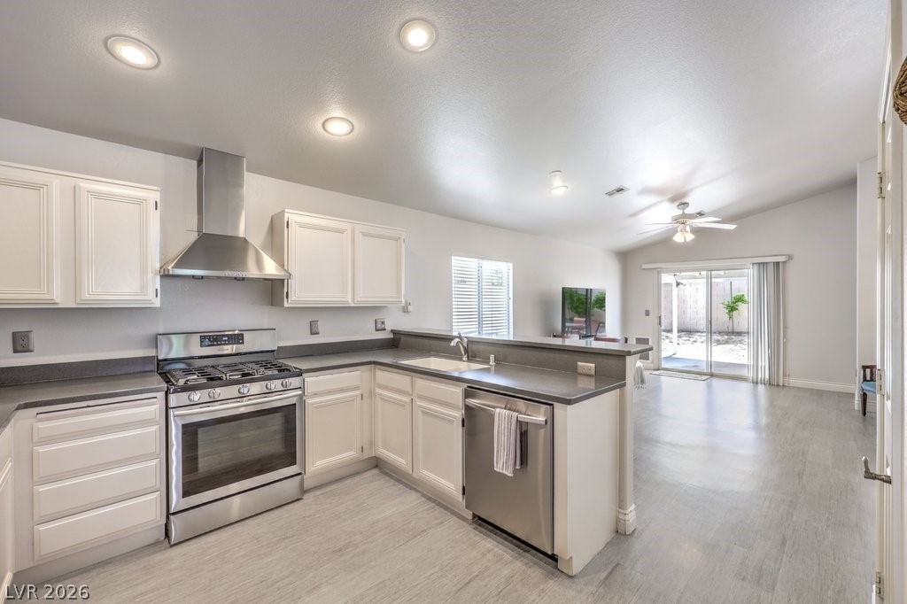 1245 Diamond Valley Street Henderson NV 89052