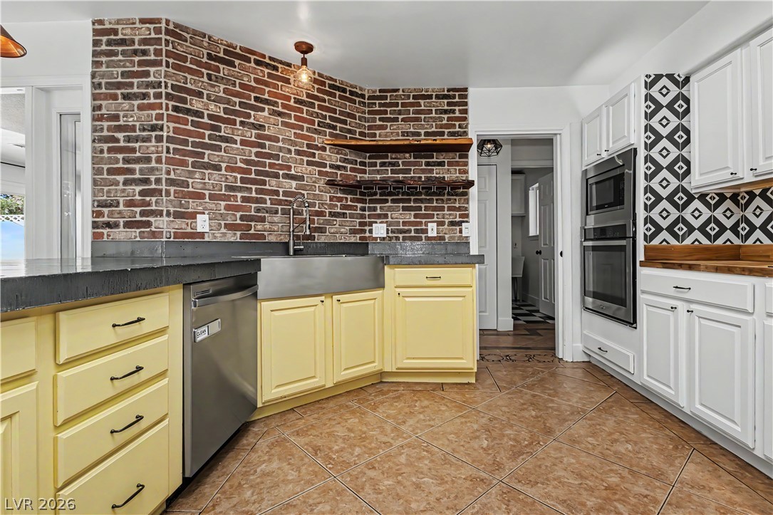 1888 East Viking Road Las Vegas NV 89169