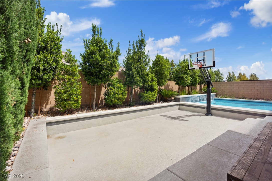 9710 Hiking Avenue Las Vegas NV 89166