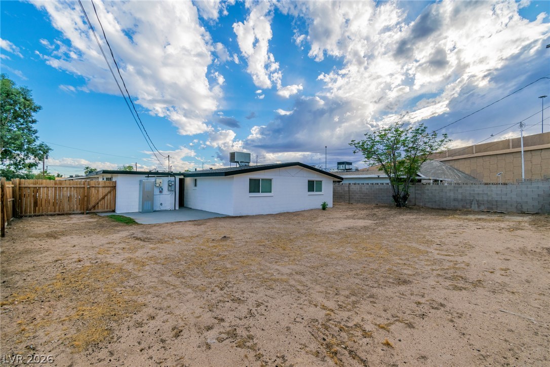 1604 Basswood Avenue North Las Vegas NV 89030