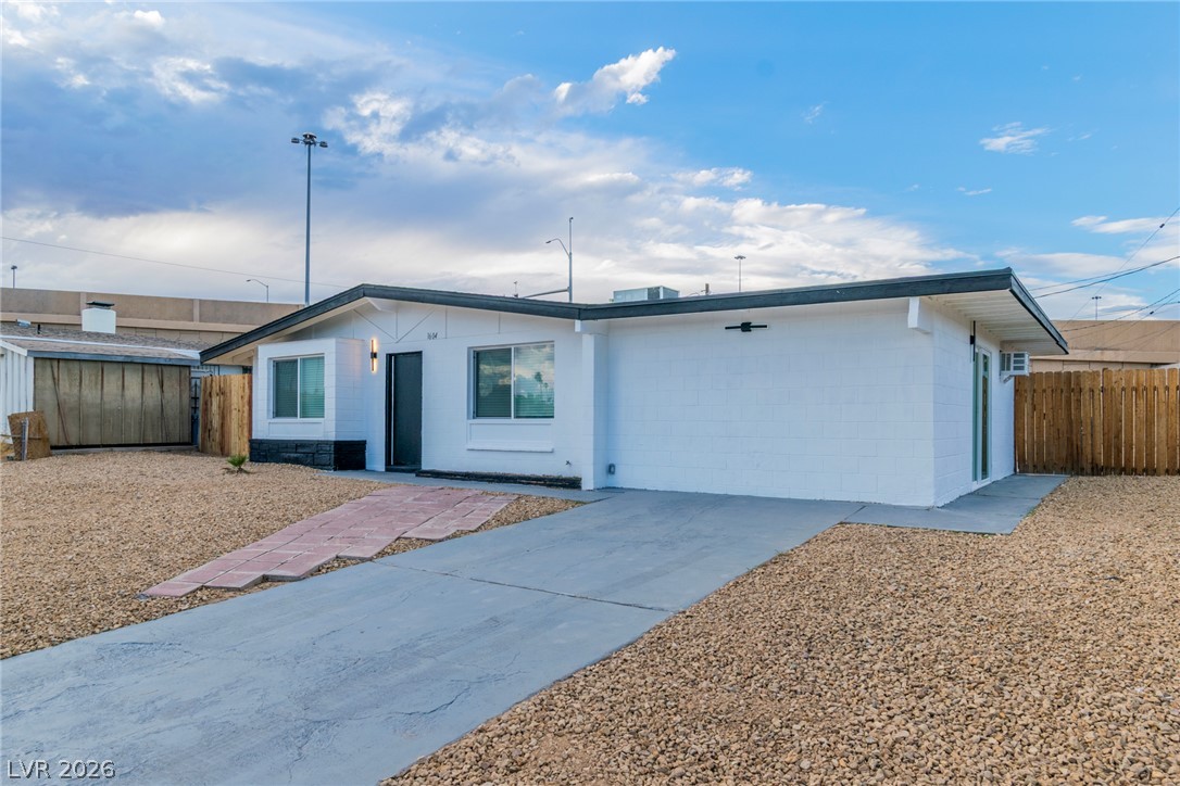 1604 Basswood Avenue North Las Vegas NV 89030