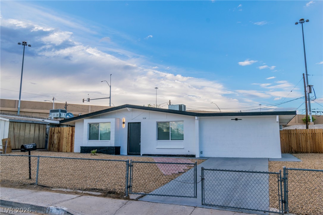 1604 Basswood Avenue North Las Vegas NV 89030