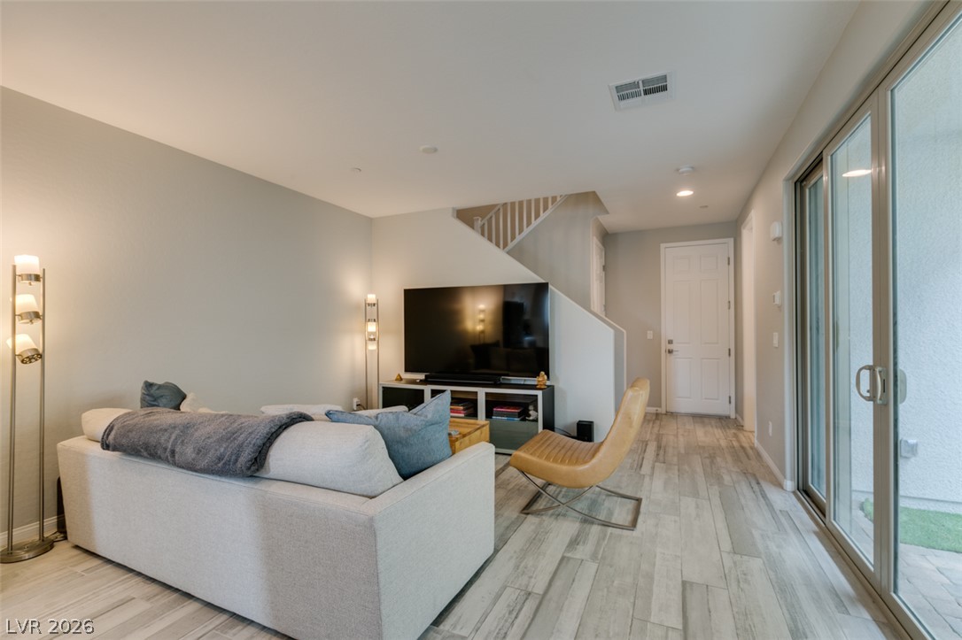 11755 Emerald Lake Avenue Las Vegas NV 89138