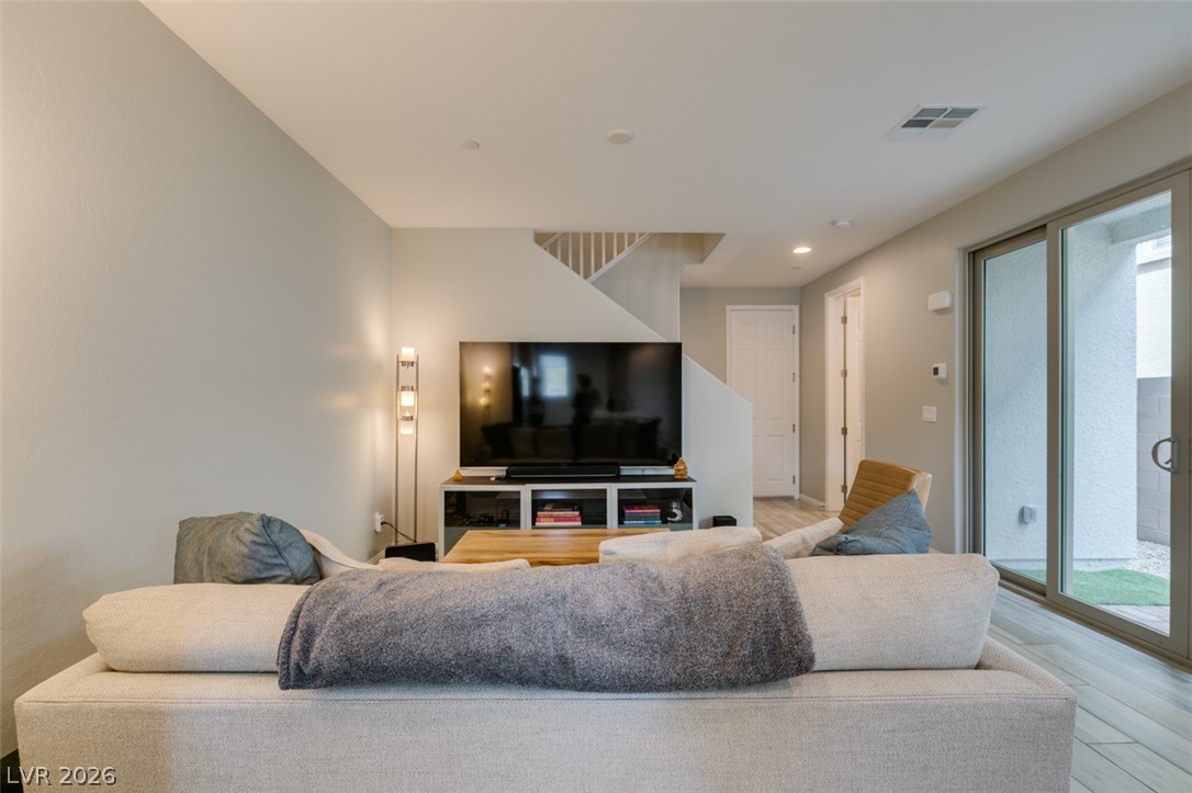 11755 Emerald Lake Avenue Las Vegas NV 89138