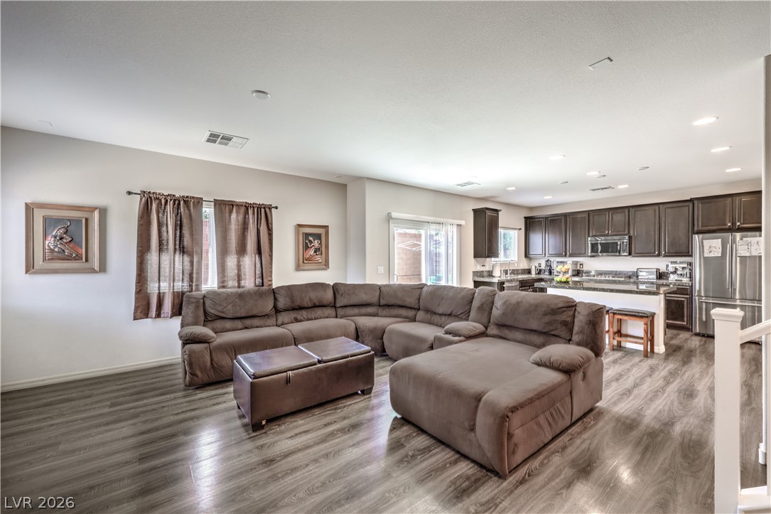 8025 Ancient Oaks Avenue Las Vegas NV 89113