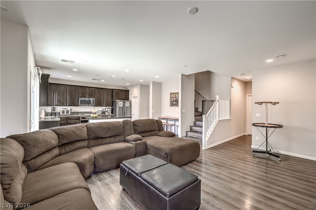 8025 Ancient Oaks Avenue Las Vegas NV 89113